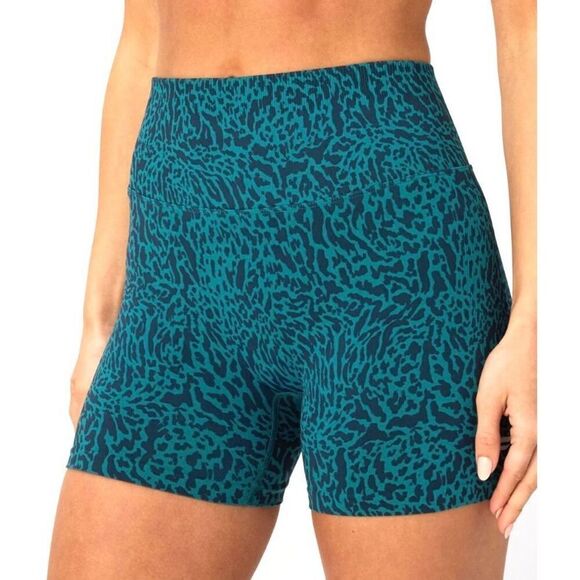Fabletics Scrunch Shorts 4” Green Abyss Leopard NWT Size L - Picture 4 of 8
